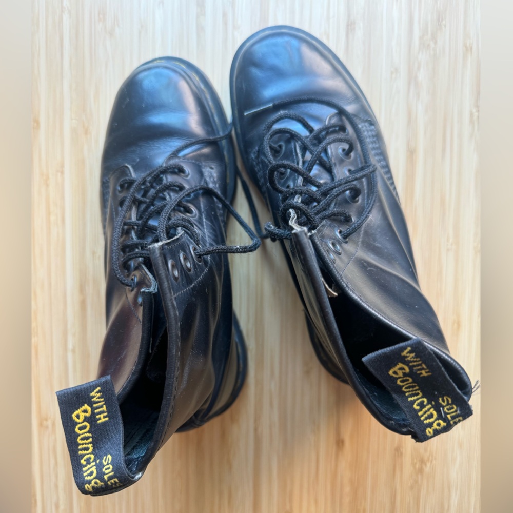Dr.Martens-8holes -The Original-
